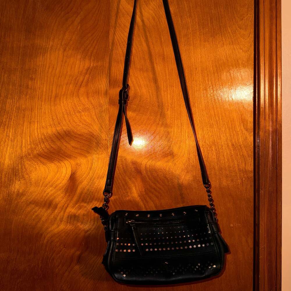 Simply Vera Vera Wang Sintra Black Crossbody Bag